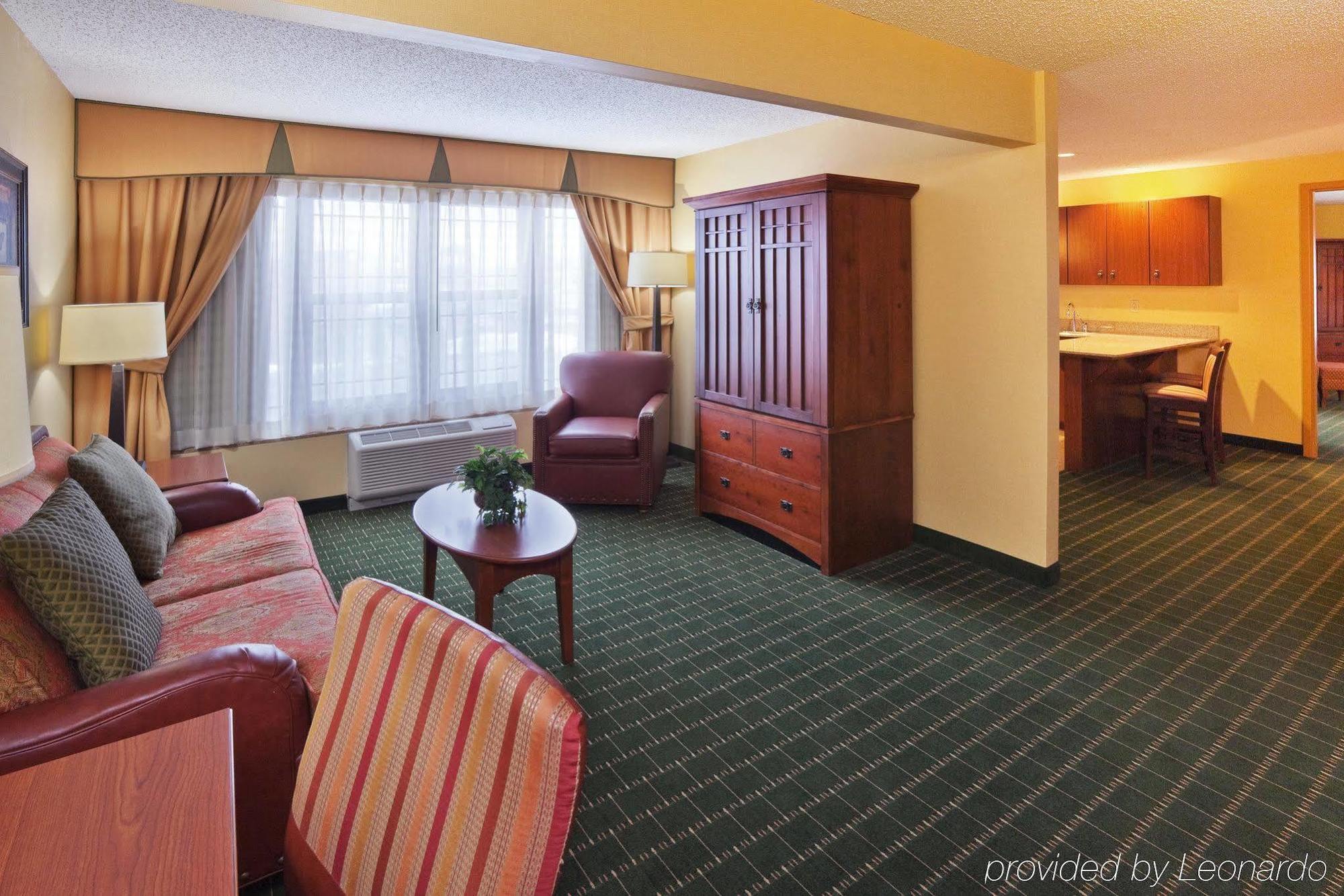The Q Hotel & Suites Springfield Pokoj fotografie